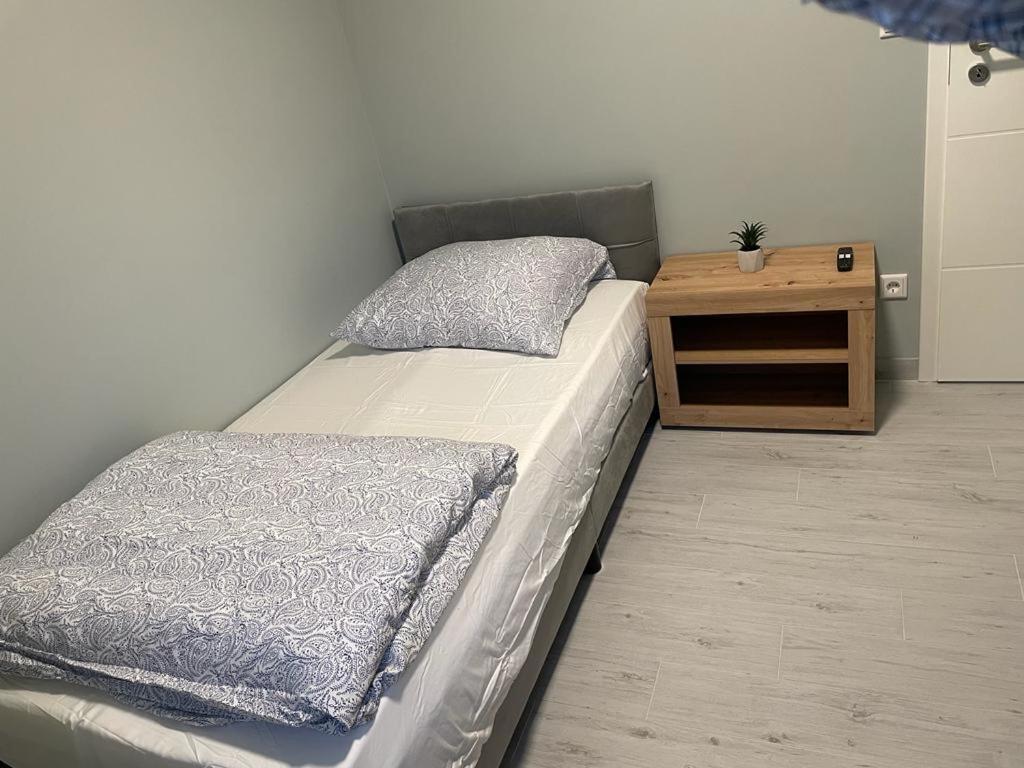 Davidoff-Apartment Seelze Екстериор снимка