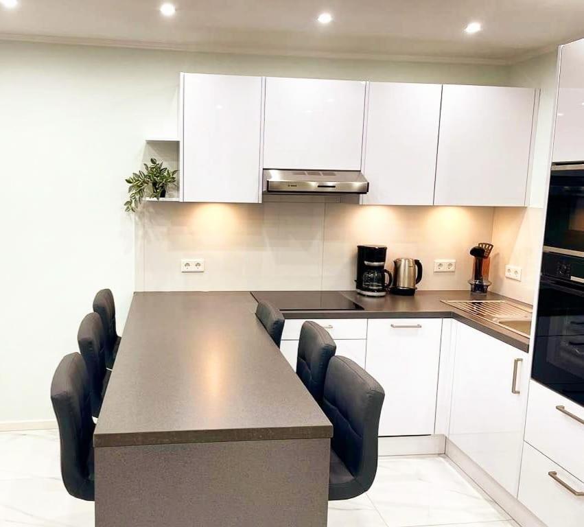 Davidoff-Apartment Seelze Екстериор снимка